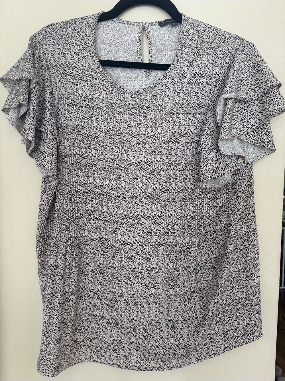 Adrianna Papell Black and White Ruffle Sleeve Blouse